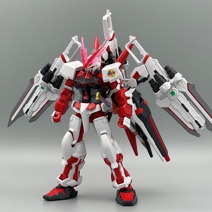 Model Kit Mecha - Zestaw do składania modelu Gundam Astray
